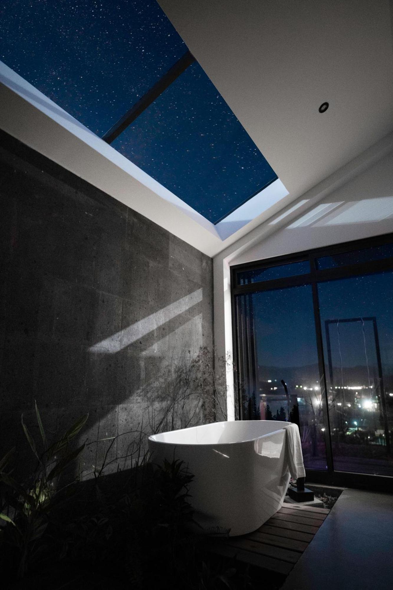 Bajo Estrellas Hotel Contemporaneo 瓜达鲁佩镇 外观 照片